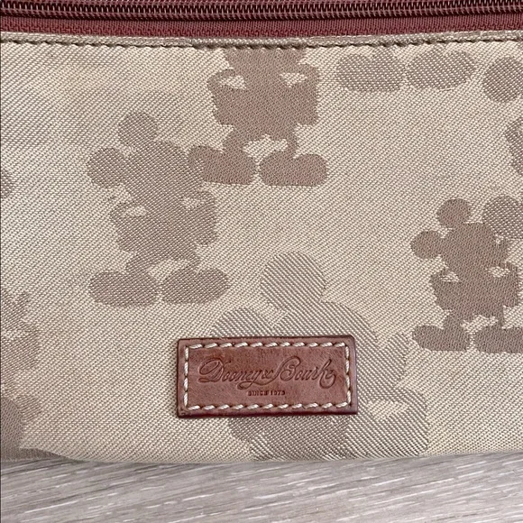 Disney Parks x Dooney & Bourke leather & fabric Mickey Mouse crossbody bag - Picture 6 of 14